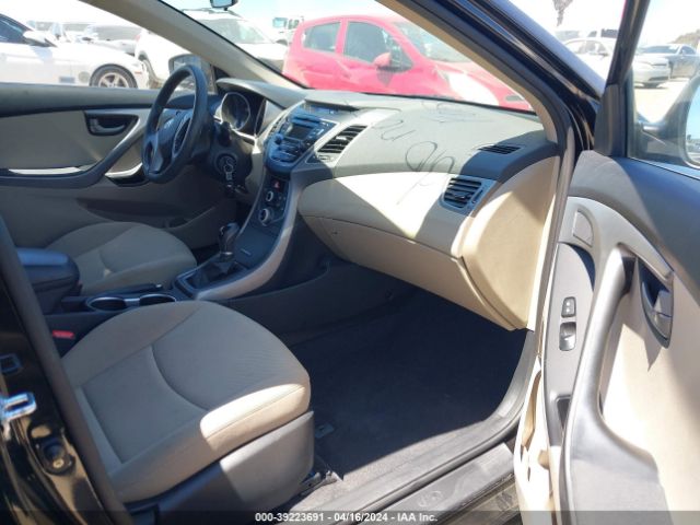 Photo 4 VIN: KMHDH4AE2GU530027 - HYUNDAI ELANTRA 