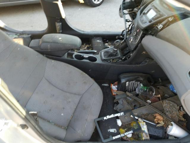 Photo 4 VIN: KMHDH4AE2GU531100 - HYUNDAI ELANTRA SE 