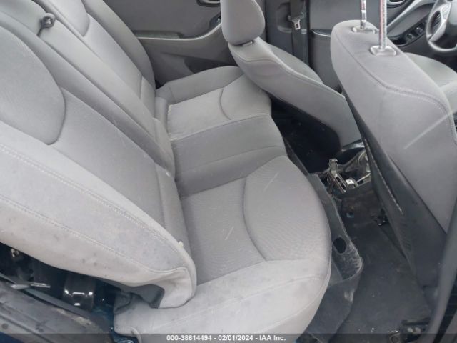 Photo 7 VIN: KMHDH4AE2GU569913 - HYUNDAI ELANTRA 