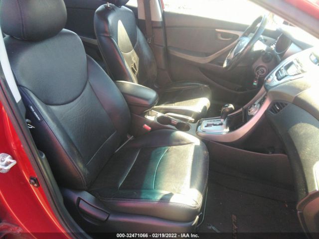 Photo 4 VIN: KMHDH4AE3BU104825 - HYUNDAI ELANTRA 