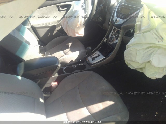 Photo 4 VIN: KMHDH4AE3BU105103 - HYUNDAI ELANTRA 