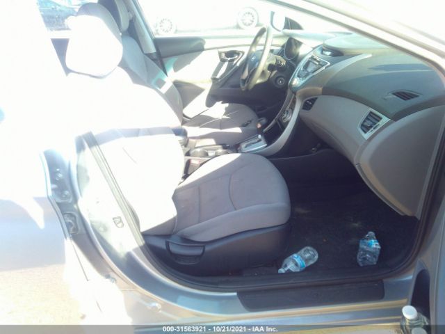 Photo 4 VIN: KMHDH4AE3BU109569 - HYUNDAI ELANTRA 