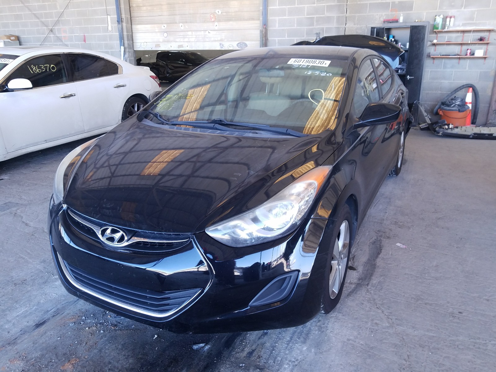 Photo 1 VIN: KMHDH4AE3BU133421 - HYUNDAI ELANTRA GL 