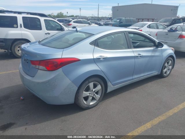 Photo 3 VIN: KMHDH4AE3BU148128 - HYUNDAI ELANTRA 