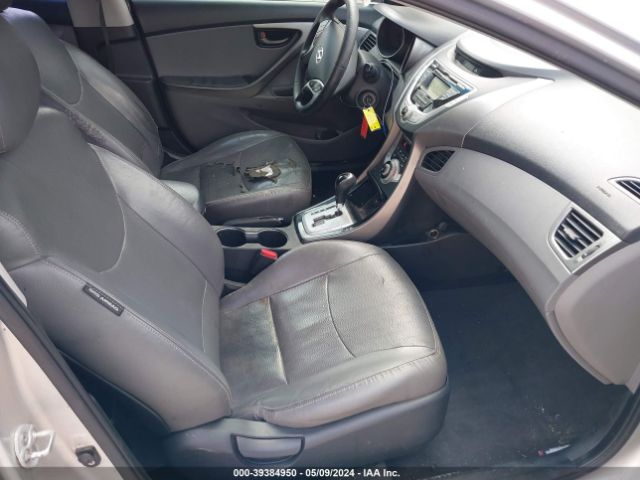 Photo 4 VIN: KMHDH4AE3BU162062 - HYUNDAI ELANTRA 