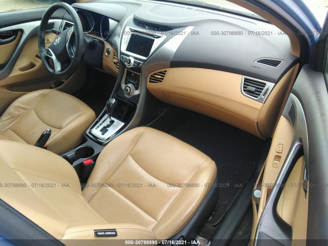 Photo 4 VIN: KMHDH4AE3CU190901 - HYUNDAI ELANTRA 