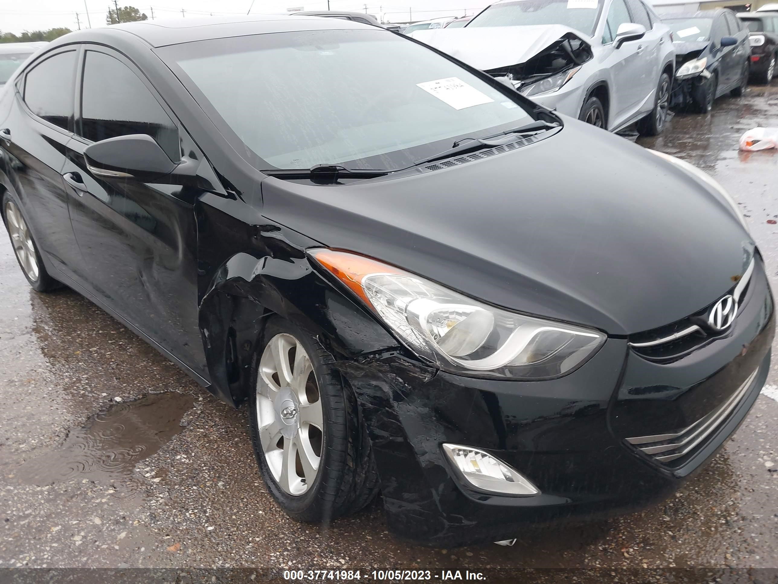 Photo 5 VIN: KMHDH4AE3CU243788 - HYUNDAI ELANTRA 