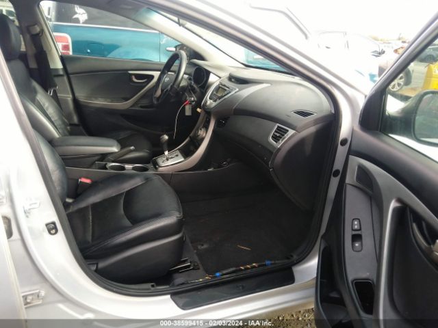 Photo 4 VIN: KMHDH4AE3CU247789 - HYUNDAI ELANTRA 