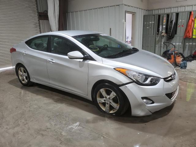 Photo 3 VIN: KMHDH4AE3CU253804 - HYUNDAI ELANTRA 