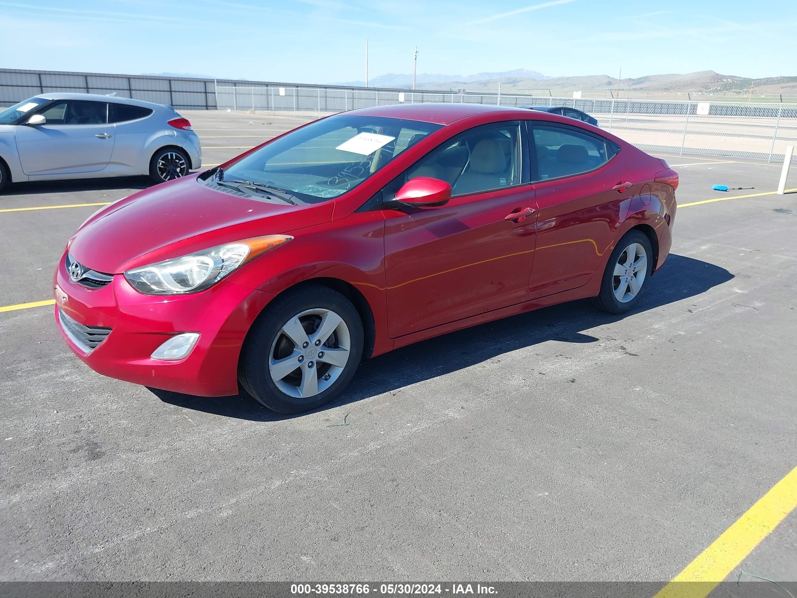 Photo 1 VIN: KMHDH4AE3CU305836 - HYUNDAI ELANTRA 