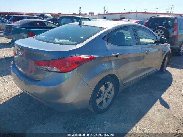 Photo 3 VIN: KMHDH4AE3CU368743 - HYUNDAI ELANTRA 