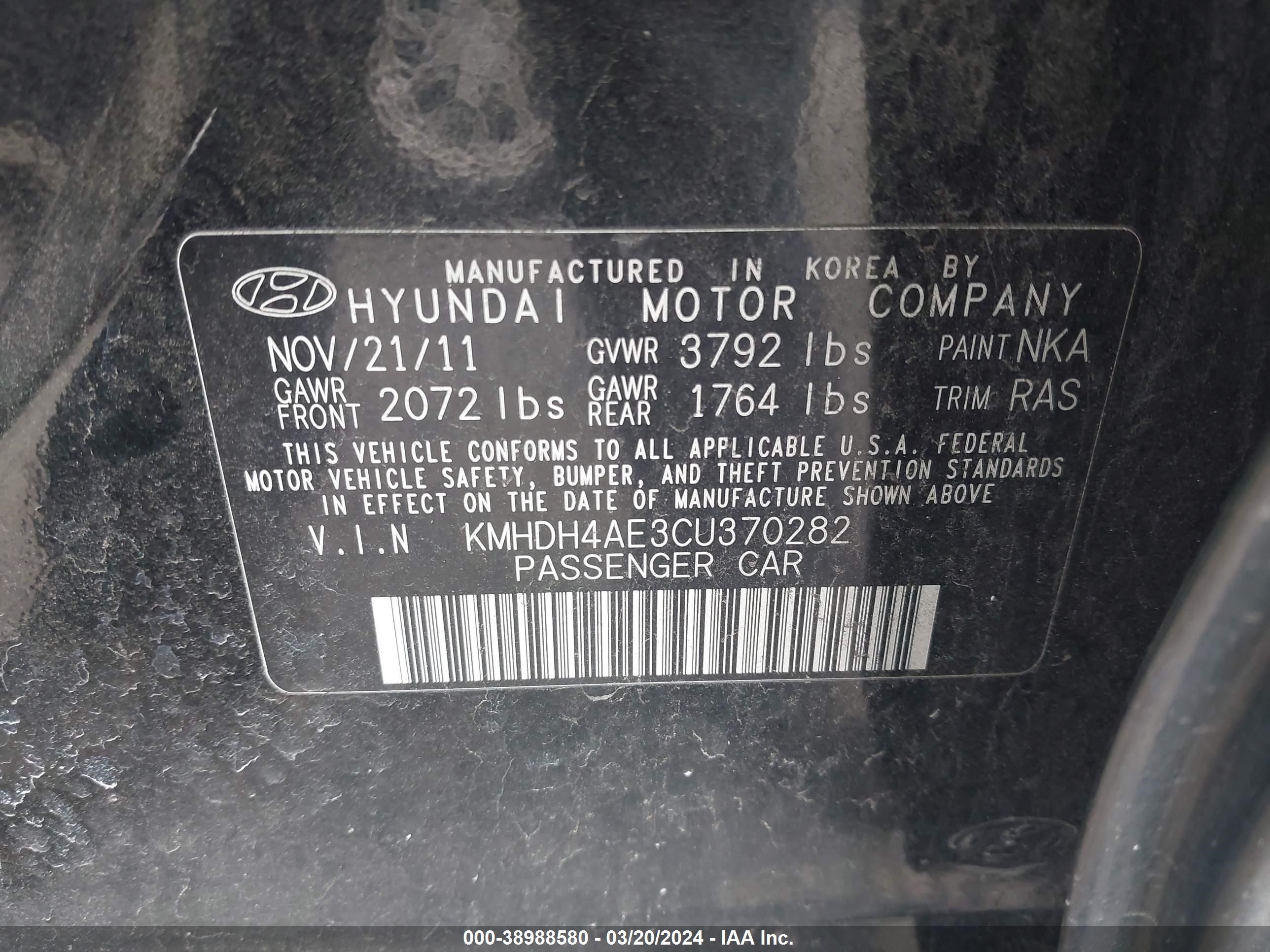 Photo 8 VIN: KMHDH4AE3CU370282 - HYUNDAI ELANTRA 