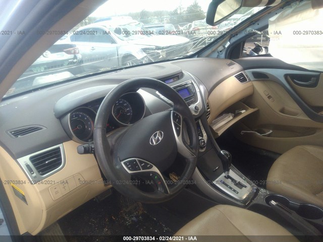 Photo 4 VIN: KMHDH4AE3CU441884 - HYUNDAI ELANTRA 