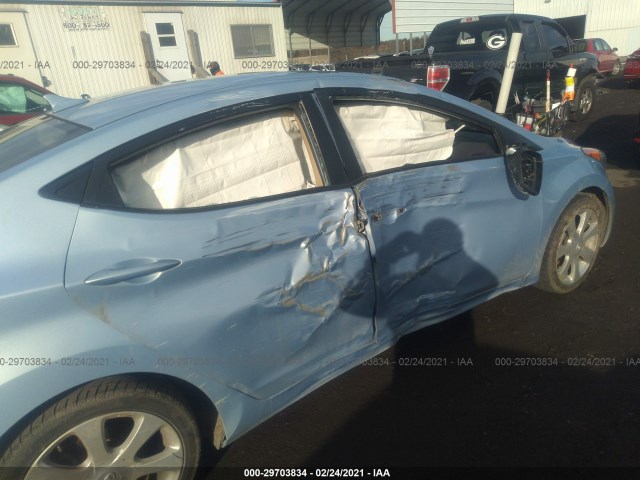 Photo 5 VIN: KMHDH4AE3CU441884 - HYUNDAI ELANTRA 