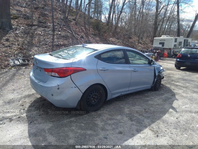 Photo 3 VIN: KMHDH4AE3CU442730 - HYUNDAI ELANTRA 