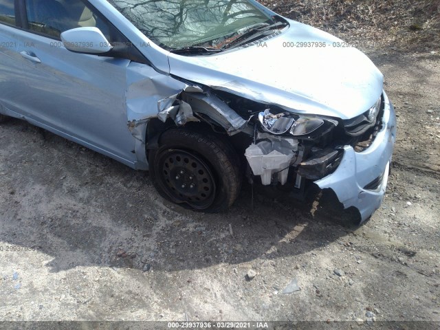 Photo 5 VIN: KMHDH4AE3CU442730 - HYUNDAI ELANTRA 