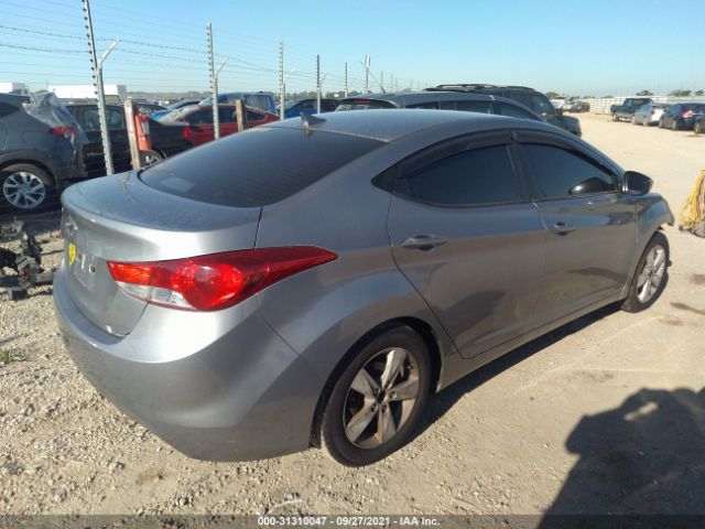 Photo 3 VIN: KMHDH4AE3CU448821 - HYUNDAI ELANTRA 