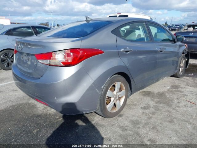 Photo 3 VIN: KMHDH4AE3DU009488 - HYUNDAI ELANTRA 