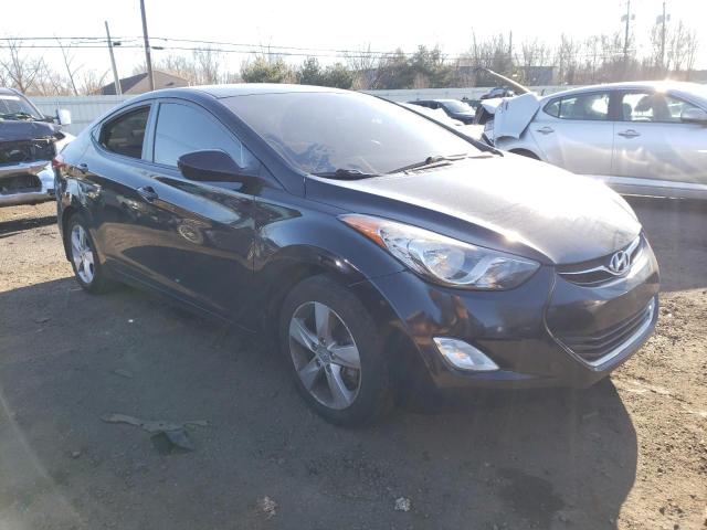 Photo 3 VIN: KMHDH4AE3DU582830 - HYUNDAI ELANTRA 