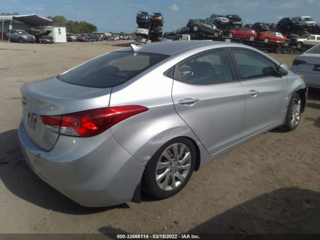 Photo 3 VIN: KMHDH4AE3DU631122 - HYUNDAI ELANTRA 