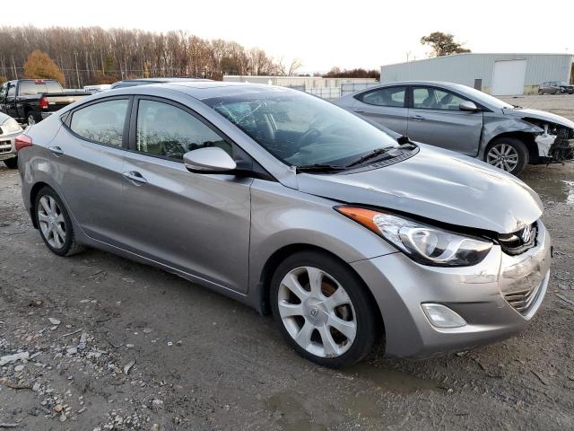 Photo 3 VIN: KMHDH4AE3DU634411 - HYUNDAI ELANTRA 