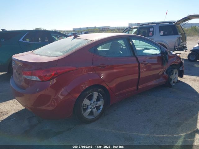 Photo 3 VIN: KMHDH4AE3DU642198 - HYUNDAI ELANTRA 