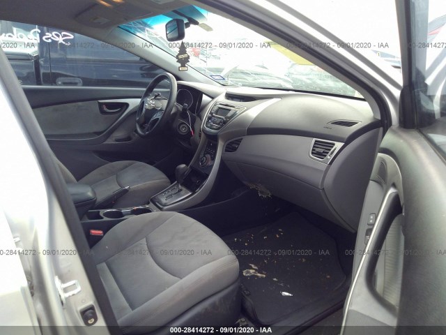 Photo 4 VIN: KMHDH4AE3DU664394 - HYUNDAI ELANTRA 