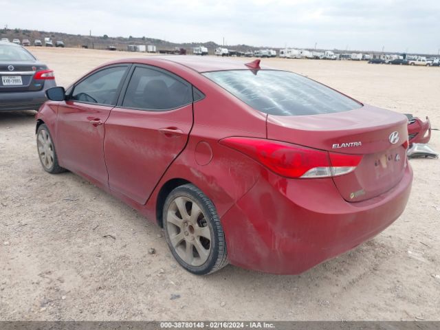 Photo 2 VIN: KMHDH4AE3DU665741 - HYUNDAI ELANTRA 