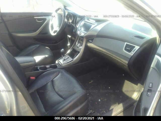 Photo 5 VIN: KMHDH4AE3DU672852 - HYUNDAI ELANTRA 