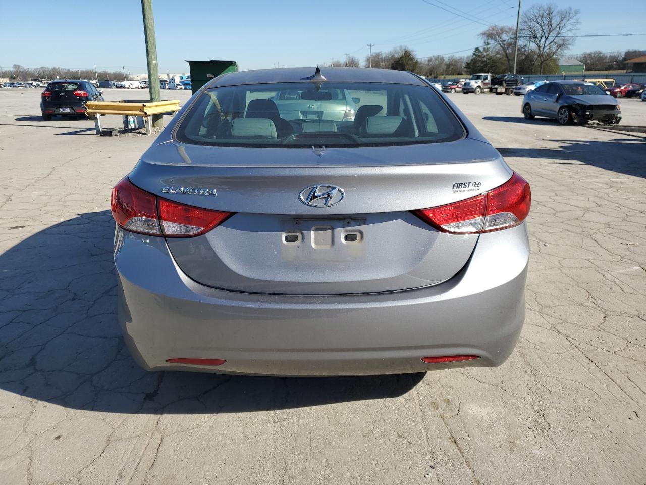 Photo 5 VIN: KMHDH4AE3DU677484 - HYUNDAI ELANTRA 