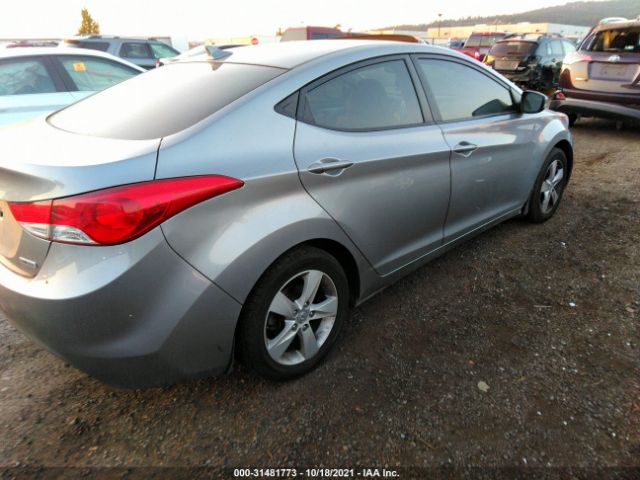 Photo 3 VIN: KMHDH4AE3DU692762 - HYUNDAI ELANTRA 