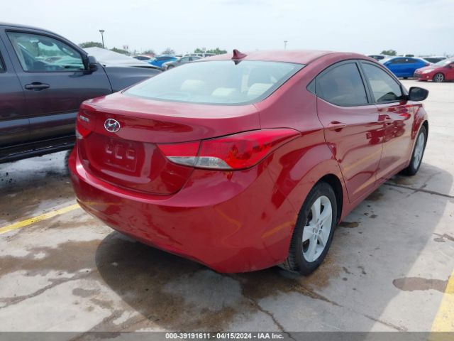 Photo 3 VIN: KMHDH4AE3DU706966 - HYUNDAI ELANTRA 