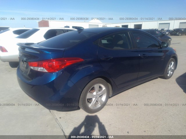 Photo 3 VIN: KMHDH4AE3DU714923 - HYUNDAI ELANTRA 