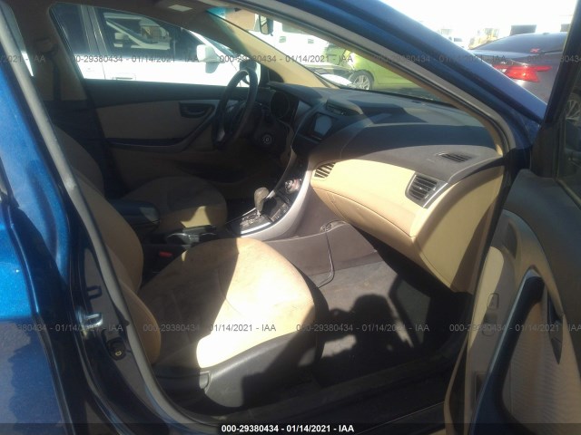 Photo 4 VIN: KMHDH4AE3DU714923 - HYUNDAI ELANTRA 