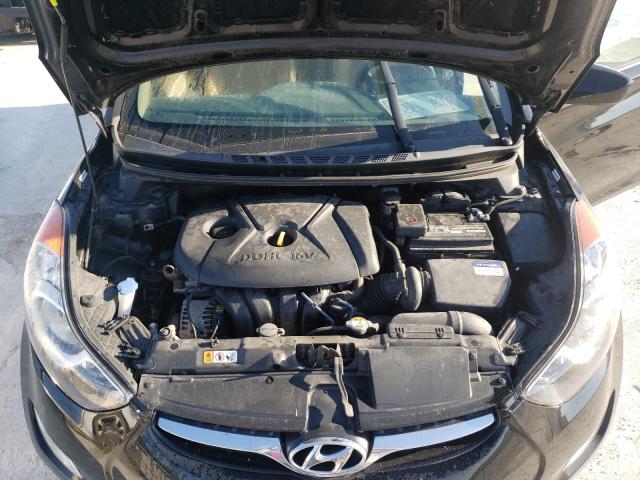 Photo 6 VIN: KMHDH4AE3DU795826 - HYUNDAI ELANTRA GL 