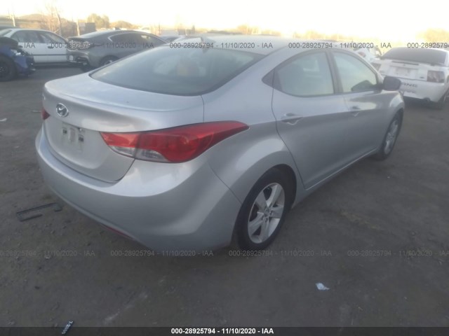 Photo 3 VIN: KMHDH4AE3DU851778 - HYUNDAI ELANTRA 