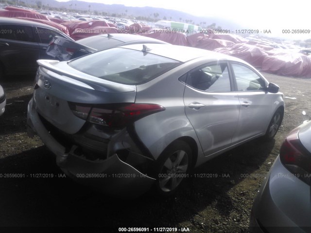 Photo 3 VIN: KMHDH4AE3DU851845 - HYUNDAI ELANTRA 