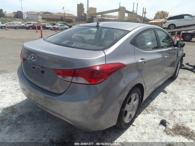 Photo 3 VIN: KMHDH4AE3DU917326 - HYUNDAI ELANTRA 