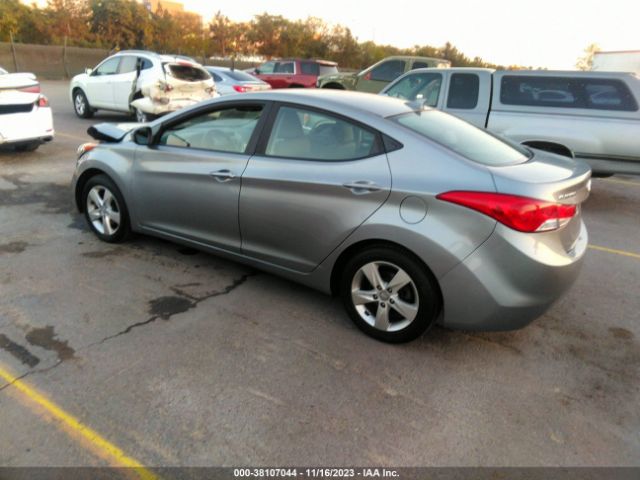 Photo 2 VIN: KMHDH4AE3DU936569 - HYUNDAI ELANTRA 