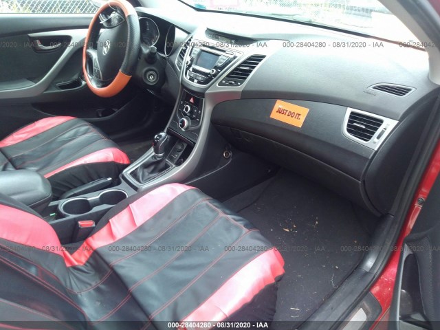 Photo 4 VIN: KMHDH4AE3FU225103 - HYUNDAI ELANTRA 