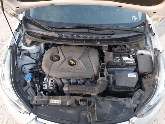 Photo 6 VIN: KMHDH4AE3FU234318 - HYUNDAI ELANTRA 