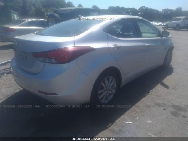 Photo 3 VIN: KMHDH4AE3FU261812 - HYUNDAI ELANTRA 