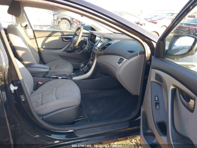 Photo 4 VIN: KMHDH4AE3FU300981 - HYUNDAI ELANTRA 