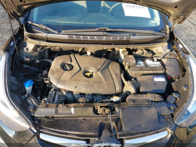 Photo 9 VIN: KMHDH4AE3FU300981 - HYUNDAI ELANTRA 