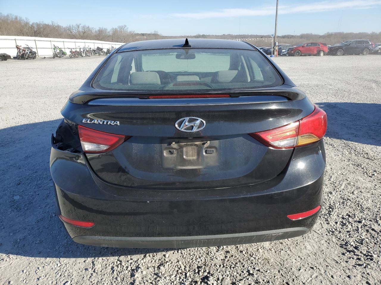 Photo 5 VIN: KMHDH4AE3FU301077 - HYUNDAI ELANTRA 