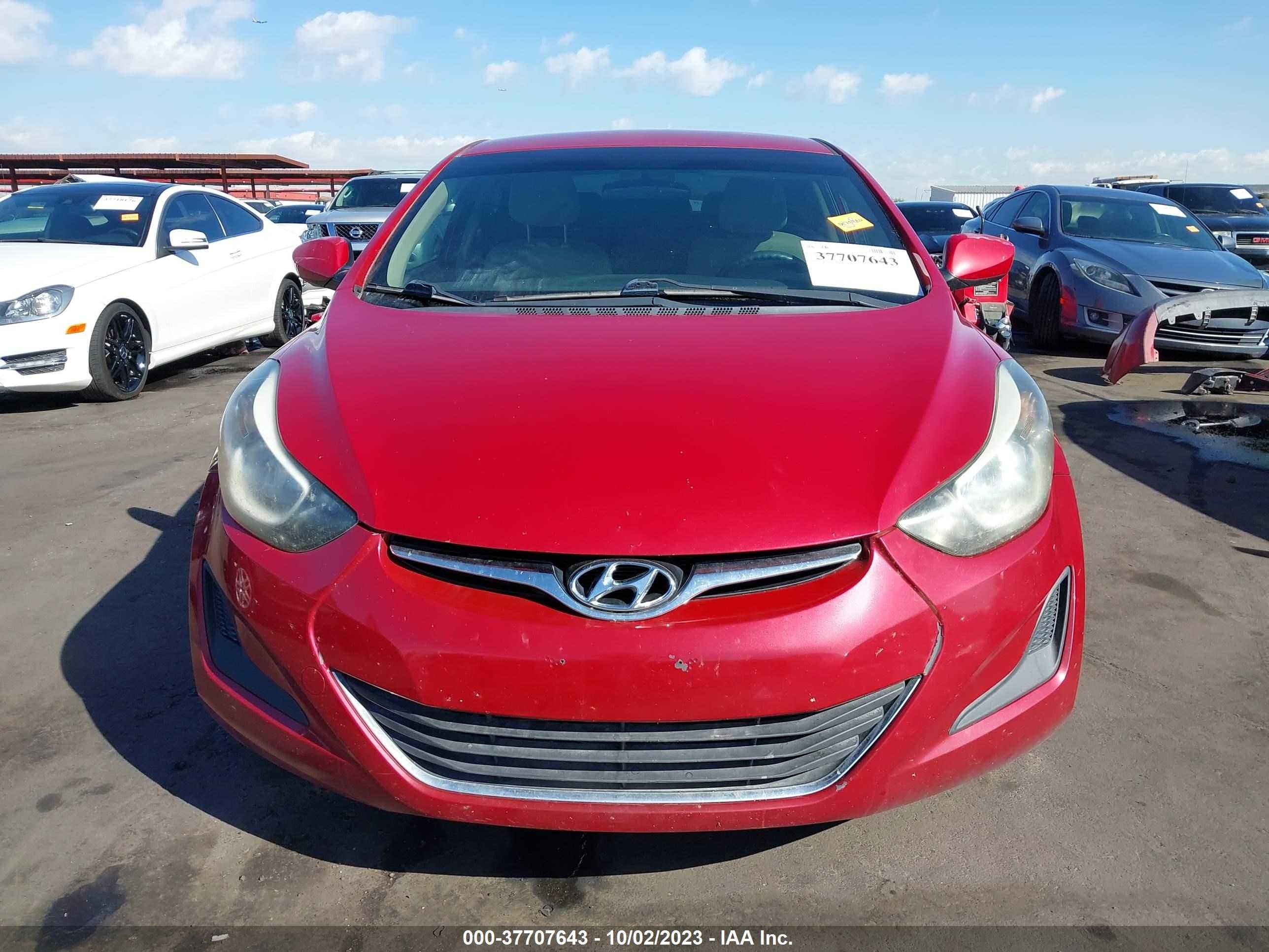 Photo 12 VIN: KMHDH4AE3FU329011 - HYUNDAI ELANTRA 