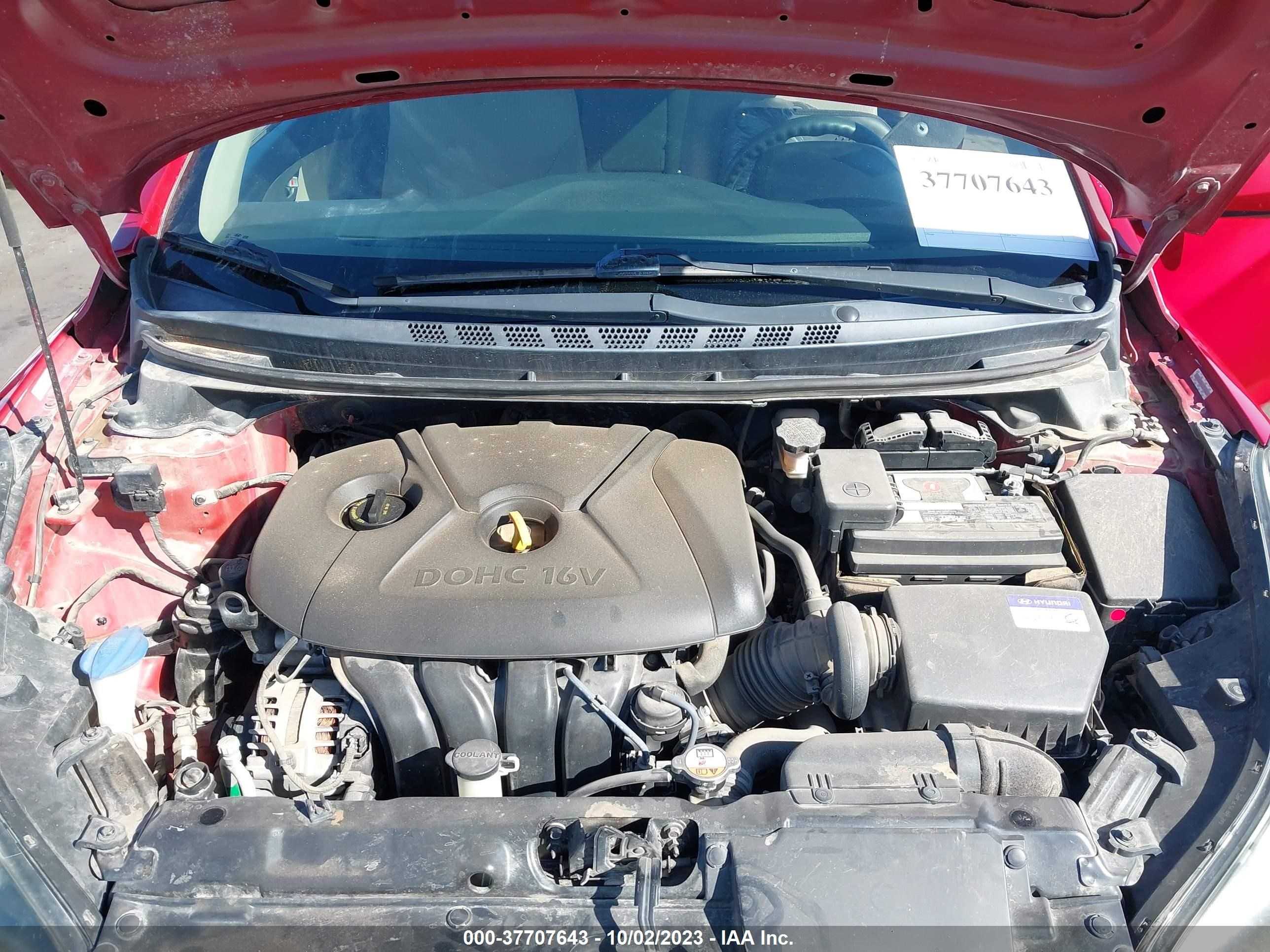 Photo 9 VIN: KMHDH4AE3FU329011 - HYUNDAI ELANTRA 