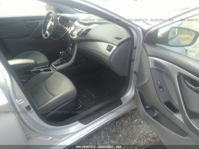 Photo 4 VIN: KMHDH4AE3FU357195 - HYUNDAI ELANTRA 