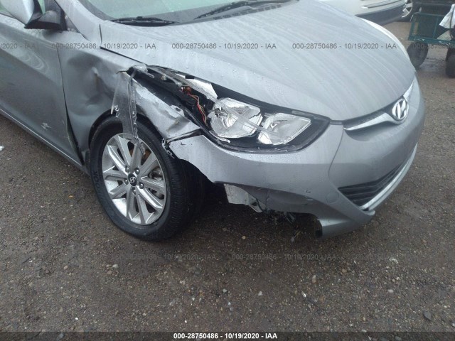 Photo 5 VIN: KMHDH4AE3FU382050 - HYUNDAI ELANTRA 