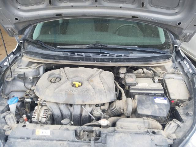 Photo 6 VIN: KMHDH4AE3GU526200 - HYUNDAI ELANTRA SE 